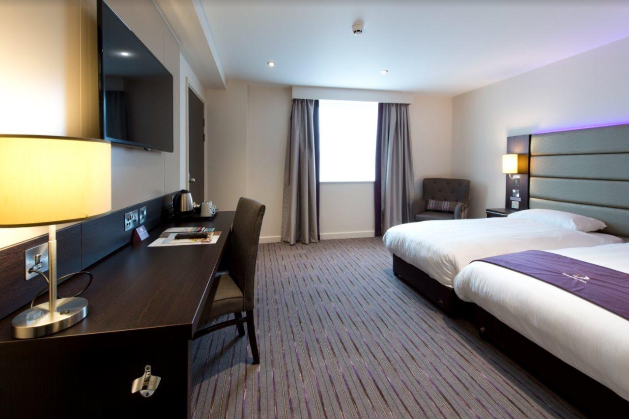 Premier Inn Leeds Headingley Exterior foto
