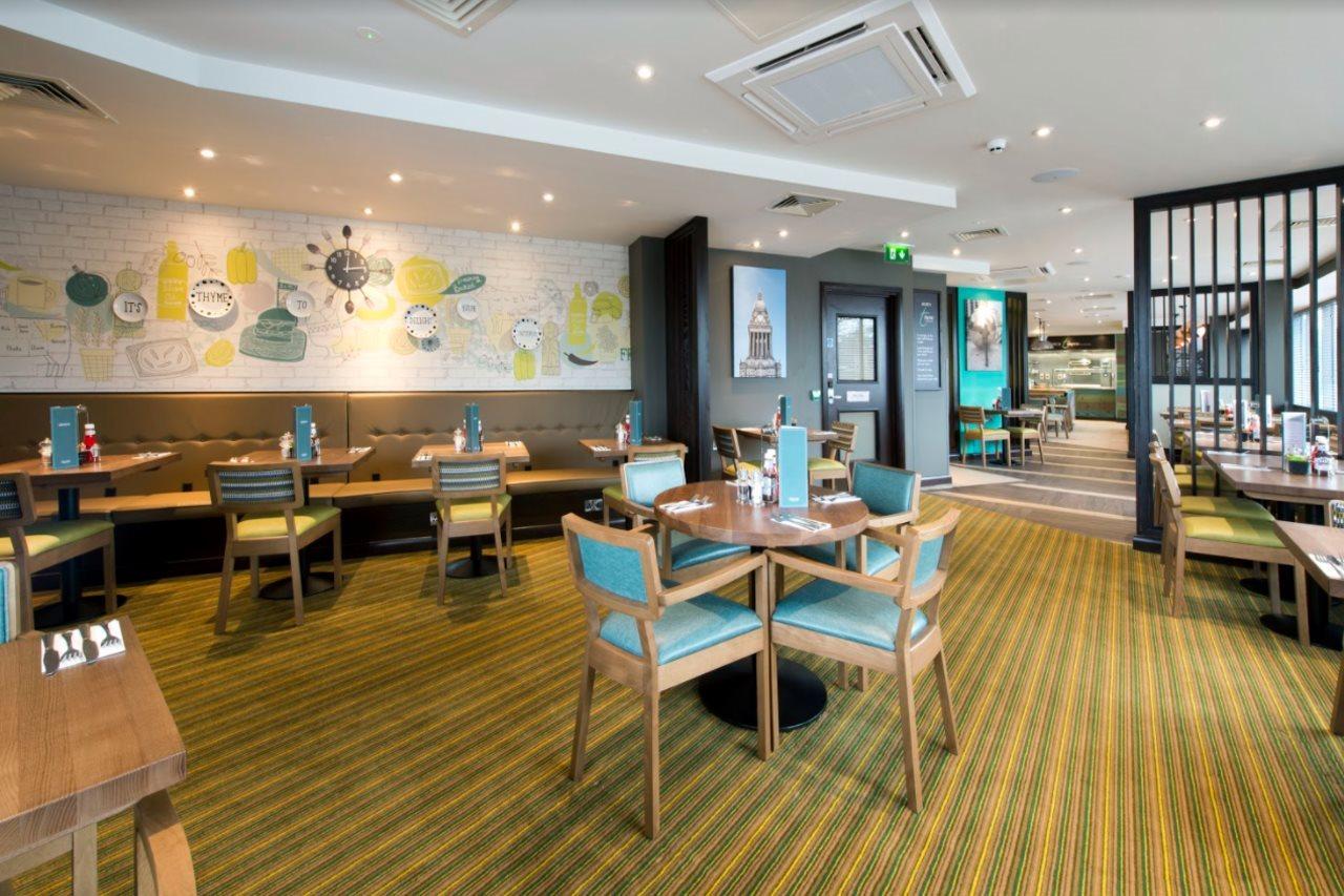 Premier Inn Leeds Headingley Exterior foto