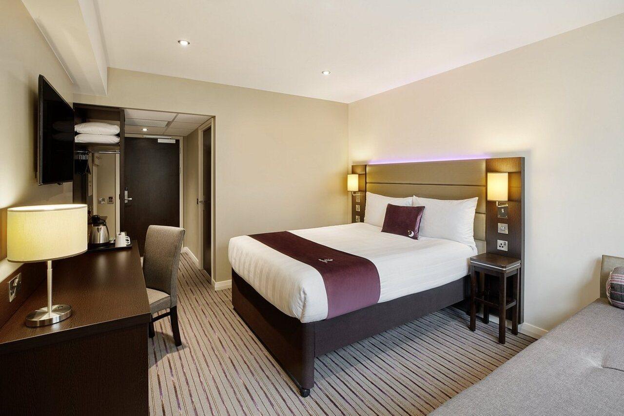 Premier Inn Leeds Headingley Exterior foto